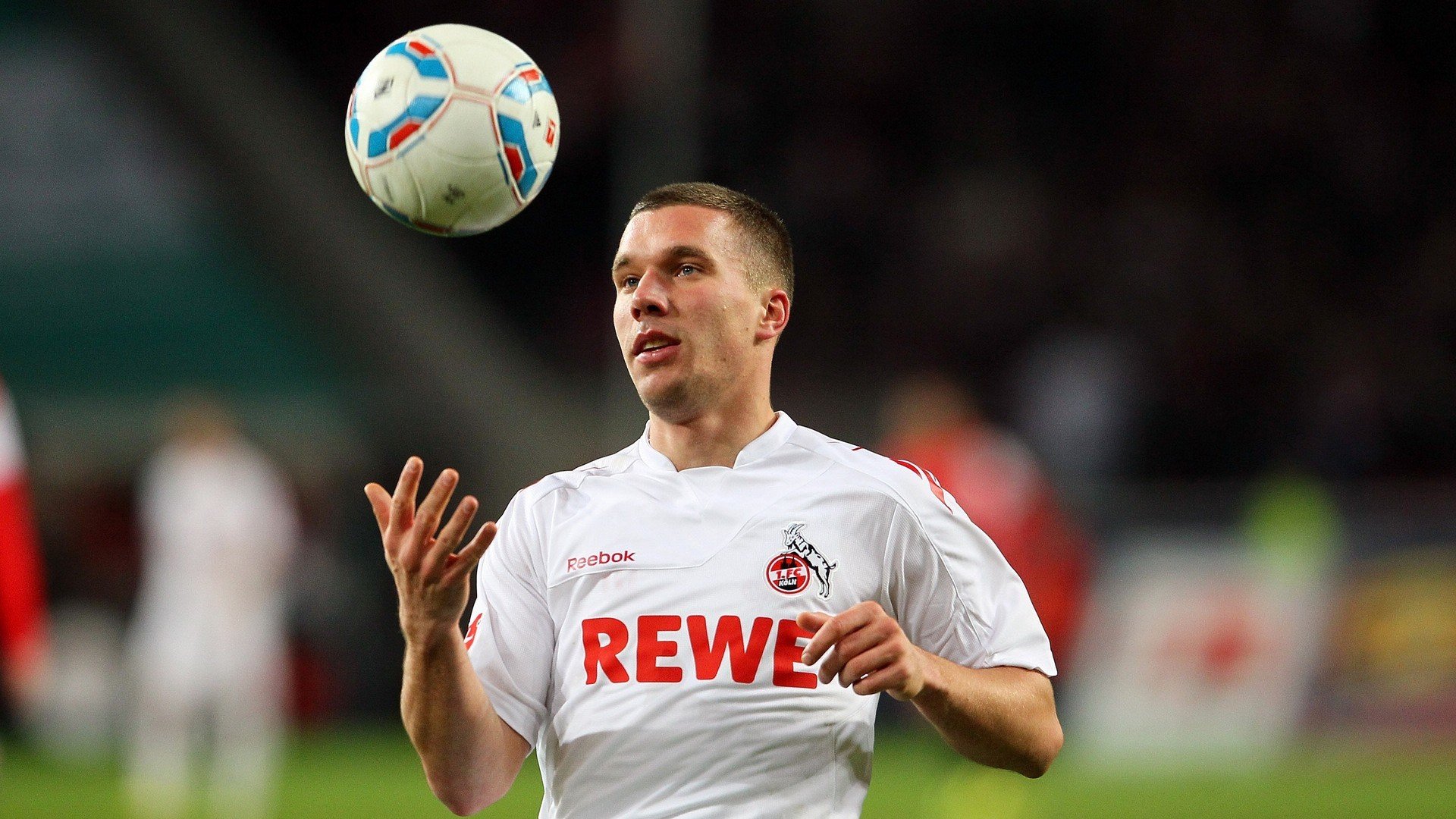 Rookie巅峰对决,阿扎伦卡与60激战MAD分钟,势不可挡胜负难料!